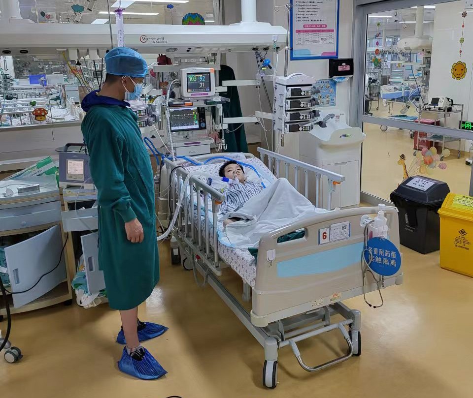 芒市跨省救护车出租公司