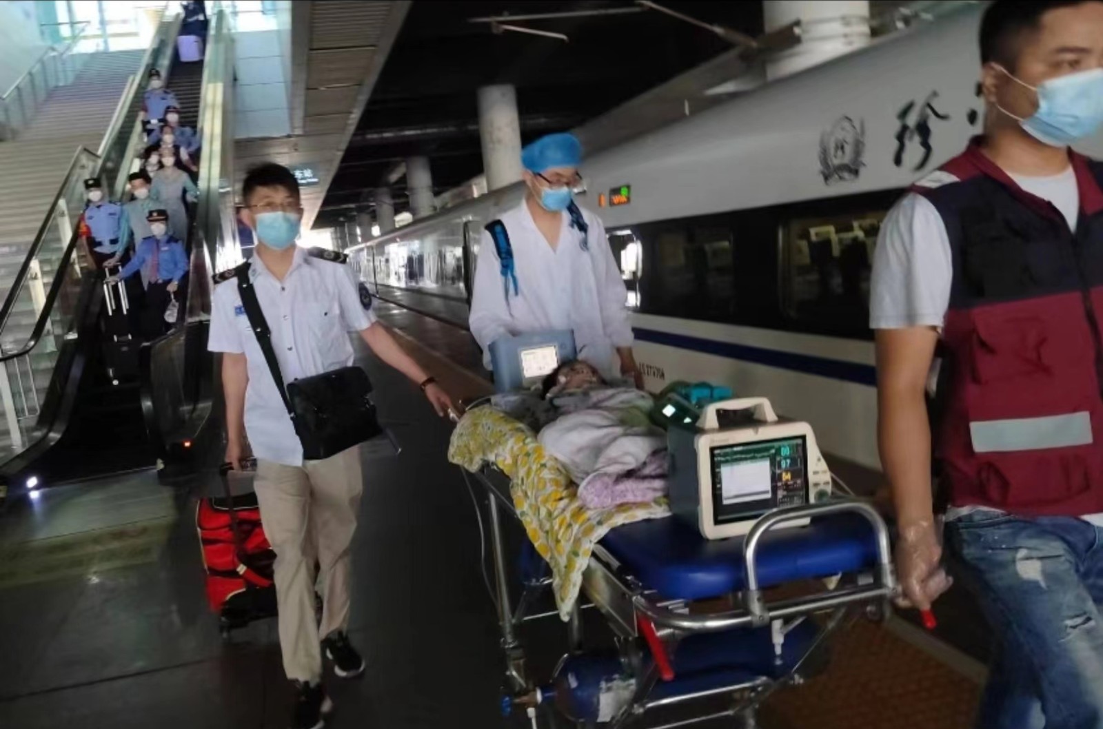 芒市高铁转运公司